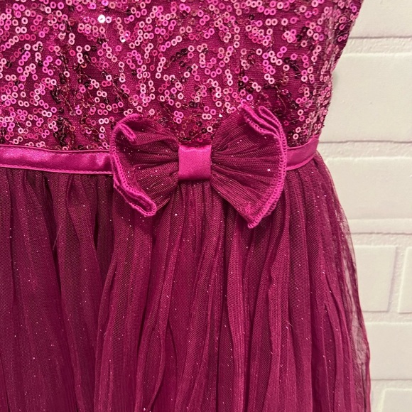JONA MICHELLE girls beautiful fuchsia sequin dress/size 5 - Picture 3 of 7